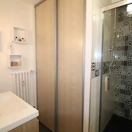 Апартаменты Confort Avec Loggia, Parking Et Garage - Proche Gare Et Centre Historique - Fr-1-742-389 Орийак